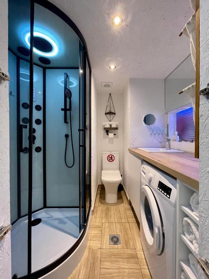 Oikiastudios Patras Ngoại thất bức ảnh